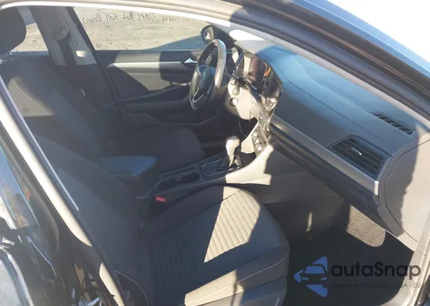 2022 Volkswagen Jetta 1.5T S из США, поврежденный, VIN 3VWCM7BU8NM021058